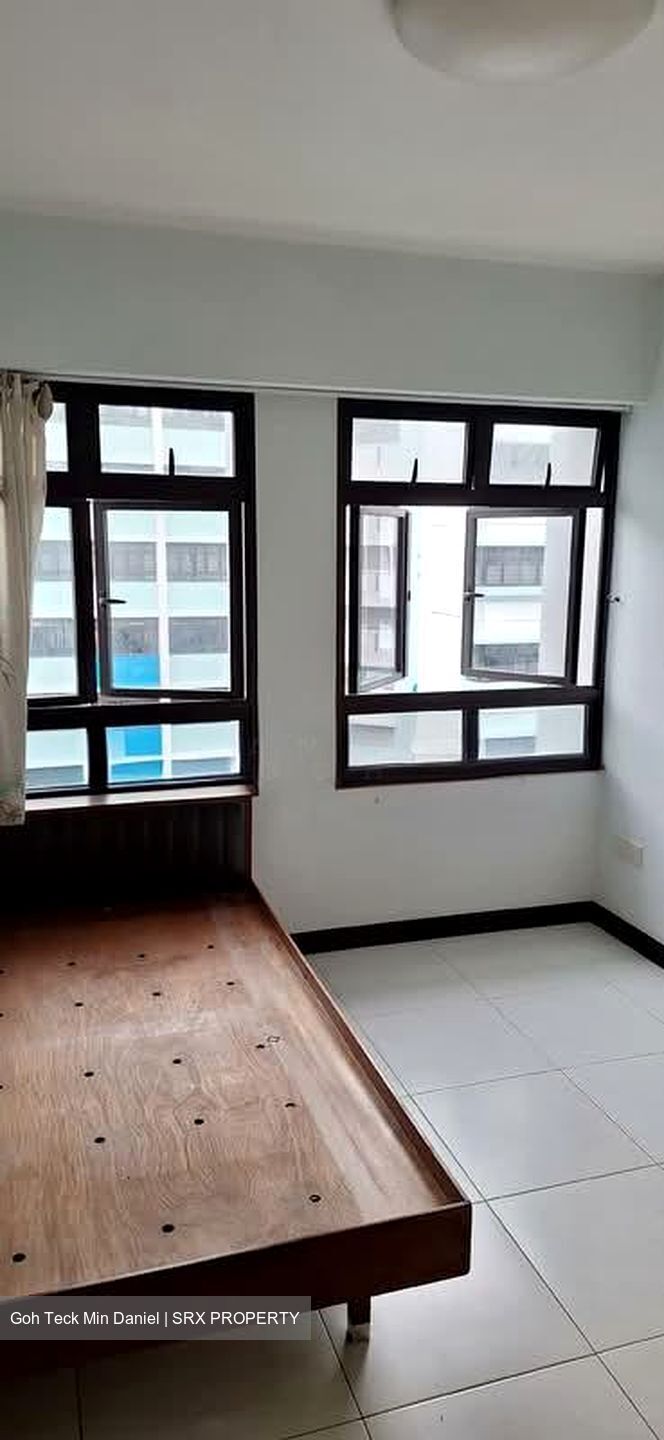 Blk 220B Linear Green @ Bedok (Bedok), HDB 4 Rooms #532624371